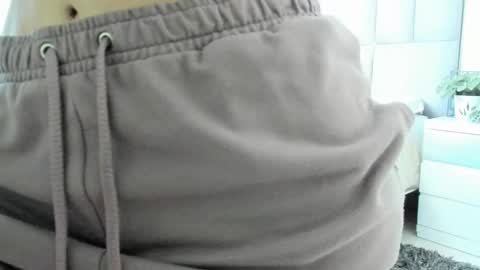 Snapshot of ashley_120 chatting on January 18, 2:33 pm Carolina online show from January 18, 2:33 pm