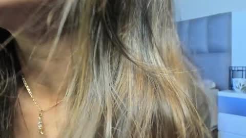 Snapshot of ashley_120 chatting on January 23, 1:51 am Carolina online show from January 23, 1:51 am