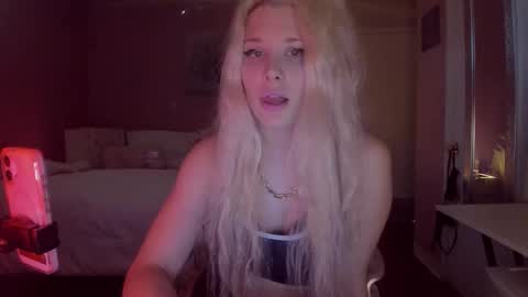 Ashley online show from June 8, 9:47 pm