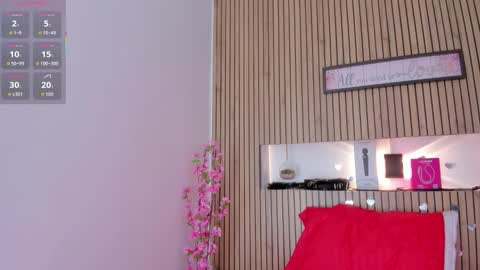 Snapshot of ashley_7777 chatting on October 10, 6:24 pm ashley_7777 online show from October 10, 6:24 pm