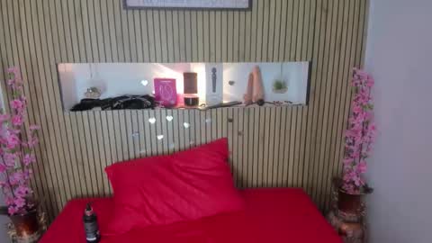 Snapshot of ashley_7777 chatting on October 6, 4:45 pm ashley_7777 online show from October 6, 4:45 pm