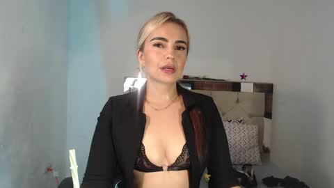 Snapshot of ashley__tylor chatting on March 12, 2:09 am ashley__tylor online show from March 12, 2:09 am