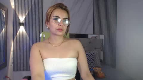 Snapshot of ashley__tylor chatting on October 12, 12:46 am ashley__tylor online show from October 12, 12:46 am