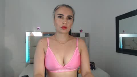 Snapshot of ashley__tylor chatting on January 24, 3:32 am ashley__tylor online show from January 24, 3:32 am