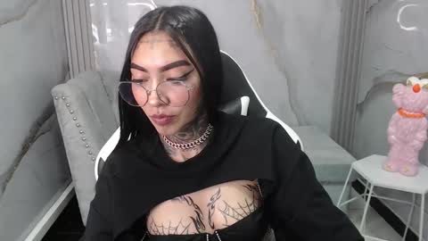 ashley_blum_v online show from October 9, 8:46 pm