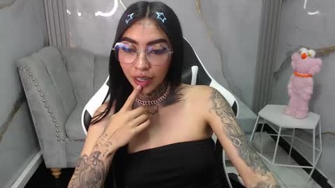 ashley_blum_v online show from October 4, 8:46 pm