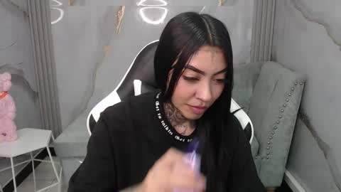 ashley_blum_v online show from November 5, 8:36 pm