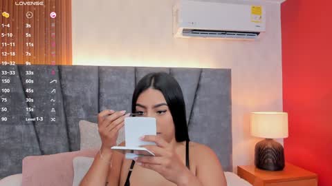 Sara Smith online show from December 28, 6:50 pm