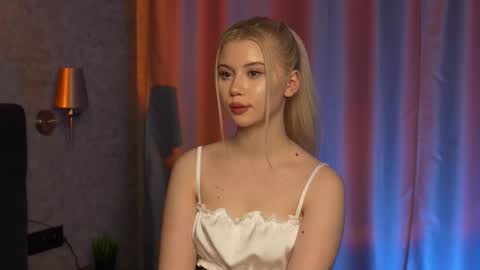 Ashley online show from November 30, 4:11 pm