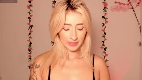 dahiana online show from March 27, 9:15 pm