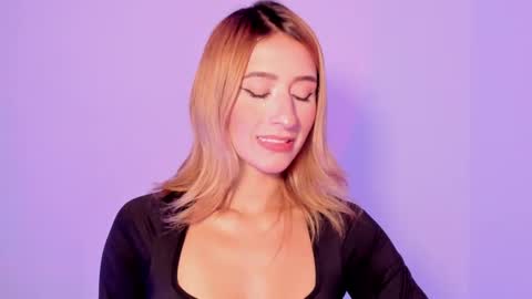 Snapshot of ashleyroys_111 chatting on October 13, 2:31 pm dahiana online show from October 13, 2:31 pm