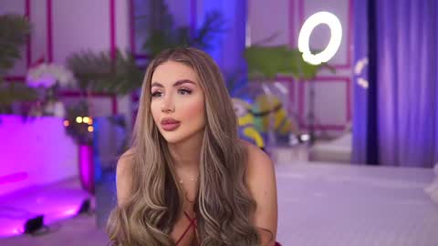 Ashley online show from January 6, 6:52 pm