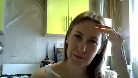 AshleyXHoney online show from June 1, 6:59 am