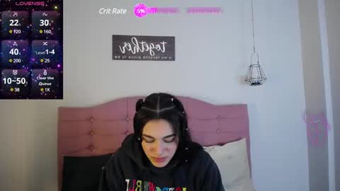 Snapshot of ashleyy_ls chatting on February 17, 3:36 am kylie online show from February 17, 3:36 am