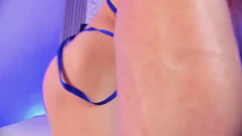 ashlybenison online show from February 13, 4:32 am