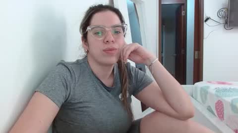 Snapshot of ashlymoon chatting on January 11, 2:36 pm AshlyMoon online show from January 11, 2:36 pm