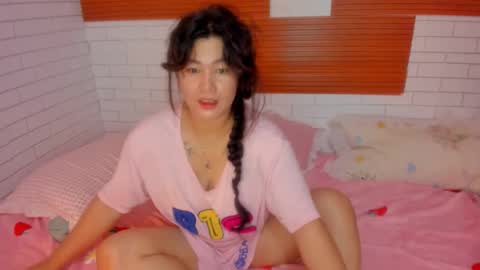 Snapshot of asian_diana69 chatting on September 15, 9:44 pm diane online show from September 15, 9:44 pm