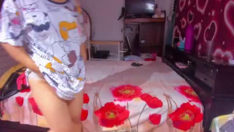 Snapshot of asian_diana69 chatting on December 4, 3:04 am diane online show from December 4, 3:04 am