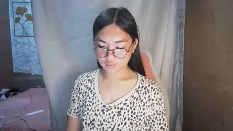 Rhean online show from January 7, 1:31 am