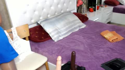 Thanya online show from November 30, 1:04 pm