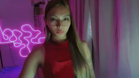 HI IM TAMIRA LOOKING FOR SERIOUS RELATIONSHIP online show from February 5, 8:50 am