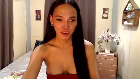 Snapshot of asianpinay1229 chatting on January 25, 2:15 am Patricia online show from January 25, 2:15 am