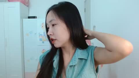 Snapshot of asiantabbyx chatting on February 19, 2:23 am Tabby online show from February 19, 2:23 am