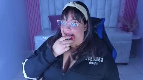 astrid1_s online show from March 7, 3:57 am