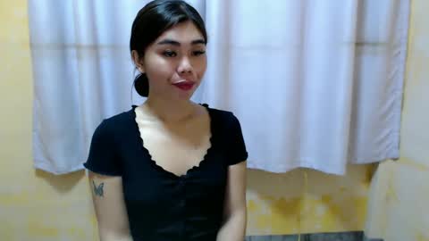 Snapshot of asuna_charming chatting on January 15, 4:54 pm asuna_charming online show from January 15, 4:54 pm