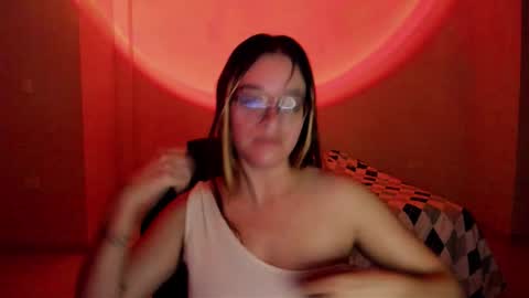 atenas online show from October 8, 9:24 am