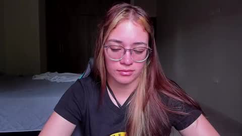 atenas online show from February 24, 7:09 pm