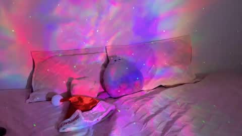 ATENEA MAKRI online show from December 25, 6:52 pm