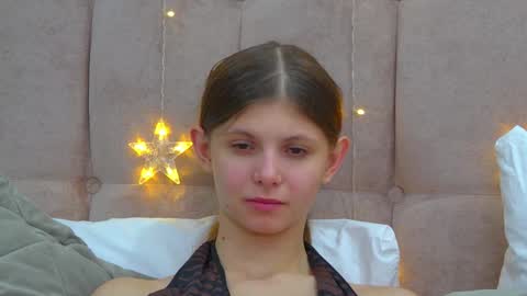 Snapshot of audreybarlow chatting on December 25, 4:43 pm Audrey online show from December 25, 4:43 pm