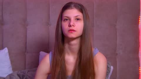 Snapshot of audreybarlow chatting on January 24, 6:24 am Audrey online show from January 24, 6:24 am