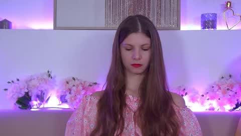 Snapshot of audreybarlow chatting on February 14, 6:23 am Audrey online show from February 14, 6:23 am