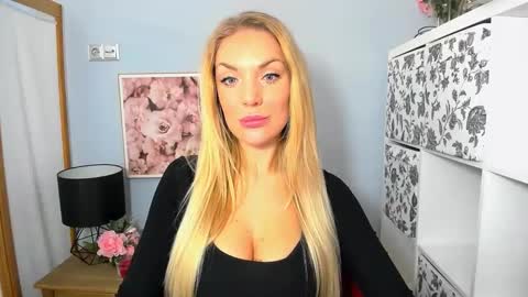 AulloraSensual online show from December 5, 6:32 am