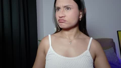 aurora_collins08 online show from May 12, 4:13 pm