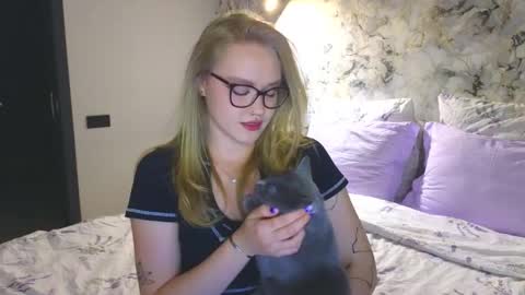 Kate online show from September 18, 4:38 pm