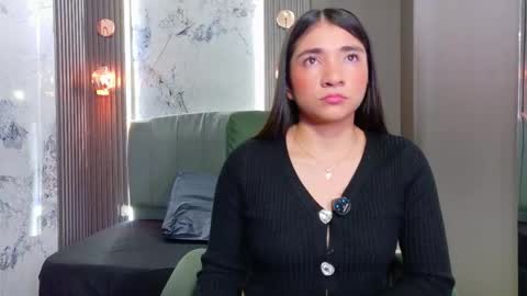 Aurora online show from November 15, 12:55 am