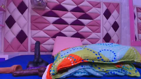 auroraa_miller online show from November 9, 12:12 pm