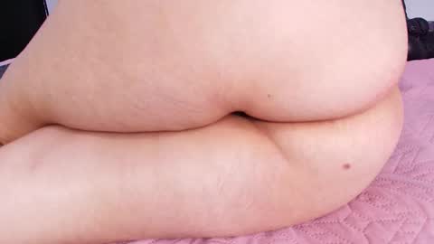 auroraa_miller online show from January 5, 5:27 pm