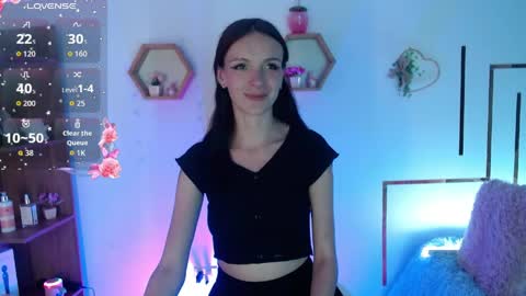 aurorahans online show from April 12, 6:16 am