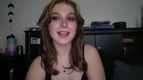 auroralightz1 online show from January 7, 6:28 am