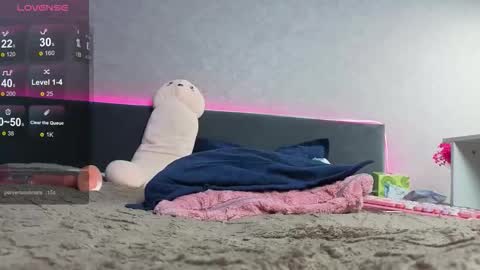 Snapshot of auroralovejoy chatting on October 19, 9:28 pm Aurora online show from October 19, 9:28 pm