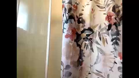 Milf4u online show from December 17, 4:16 am