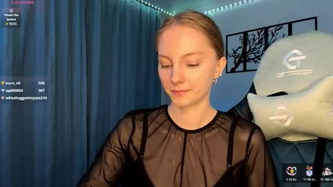 Annie online show from November 21, 4:09 pm