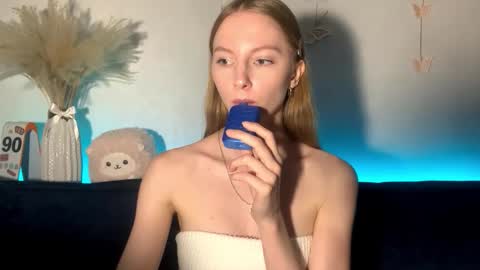 Annie online show from September 20, 5:33 pm