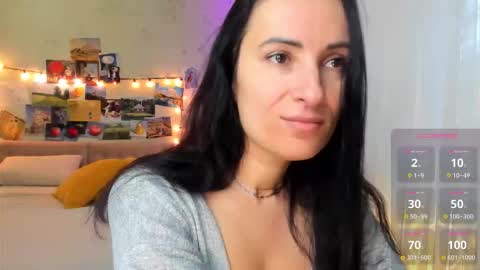 Snapshot of ava_athena chatting on September 18, 4:33 am Ava online show from September 18, 4:33 am