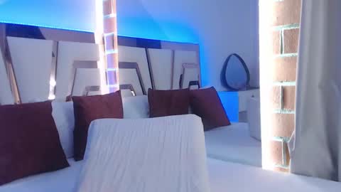 Snapshot of ava_jhons_ chatting on October 12, 3:42 am ava jhons online show from October 12, 3:42 am