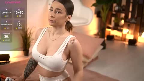 AvaReed online show from March 31, 4:12 am